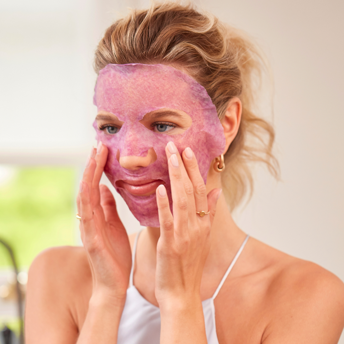 Superfood Blueberry Hydrate & Glow Antioxidant Face Sheet Mask